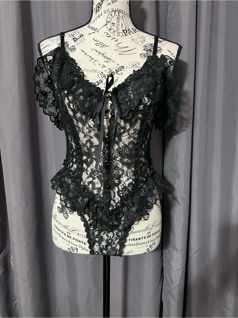 Vintage E. Bole Black Lace Bustier Ruffle Gothic Victorian Lingerie Top Large